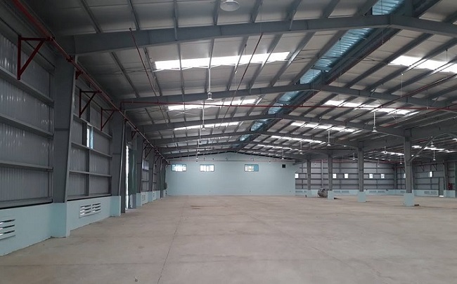 Tại chuyển nhà 247 chúng tối có một hệ thống kho xưởng với diện tích lớn hơn 4000m2 nằm tại các vị trí thuận lợi như: cảng, đường lớn ... đáp ứng tốt như cầu di chuyển của doanh nghiệp.