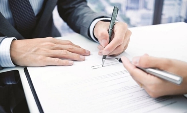 Khi tiến hành thực hiện công việc vận chuyển kho xưởng nên yêu cầu đơn vị cung cấp dịch vụ cho xem và tiến hành kí hợp đồng để quá trình làm việc được diễn ra một cách thuận lợi nhất.