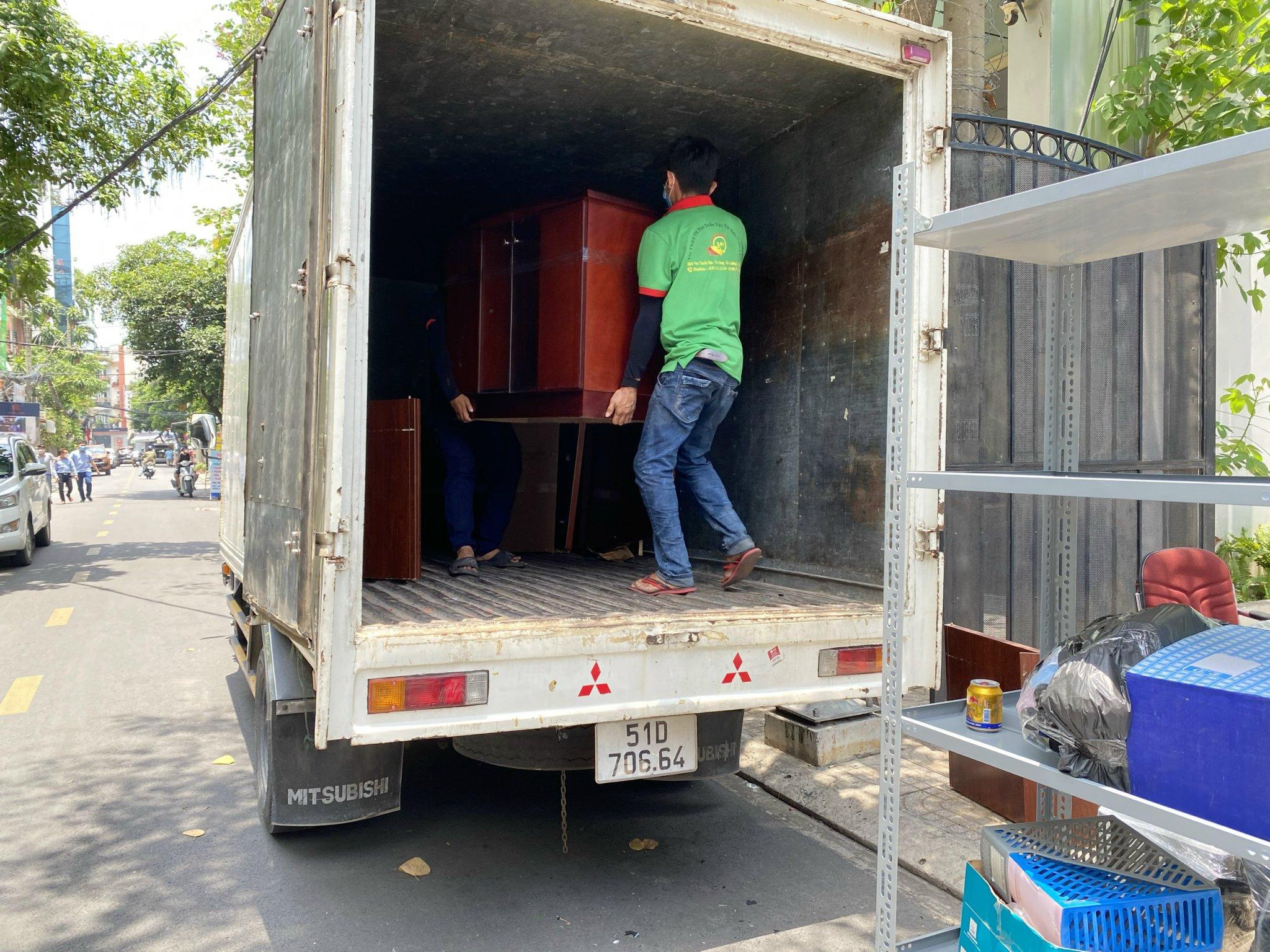 vận chuyển nhà trọn gói Tân Bình, chuyển nhà Tân Bình giá rẻ, chuyển nhà Tân Bình, chuyển nhà trọn gói quận Tân Bình, chuyển nhà trọn gói Tân Bình tphcm, chuyển nhà trọn gói tại Tân Bình tphcm, dọn nhà trọn gói Tân Bình, mua thùng carton chuyển nhà Tân Bình, thuê xe tải nhỏ chuyển nhà Tân Bình, vận chuyển nhà giá rẻ hcm, vận chuyển nhà Tân Bình, vận chuyển nhà Tân Bình giá rẻ, vận chuyển nhà quận Tân Bình, vận chuyển nhà trọn gói quận Tân Bình, vận chuyển nhà ở Tân Bình, vận chuyển nhà ở quận Tân Bình, chuyển nhà 24/7, chuyển nhà trọn gói 247, công ty chuyển nhà thân thiện, công ty thân thiện, công ty Thân Thiện