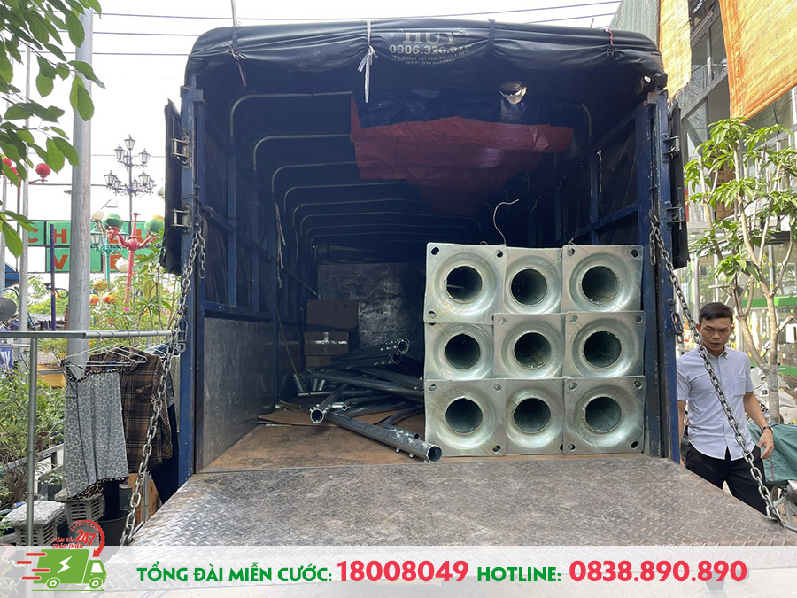 cho thue xa tai cho hang huyen hoc mon8